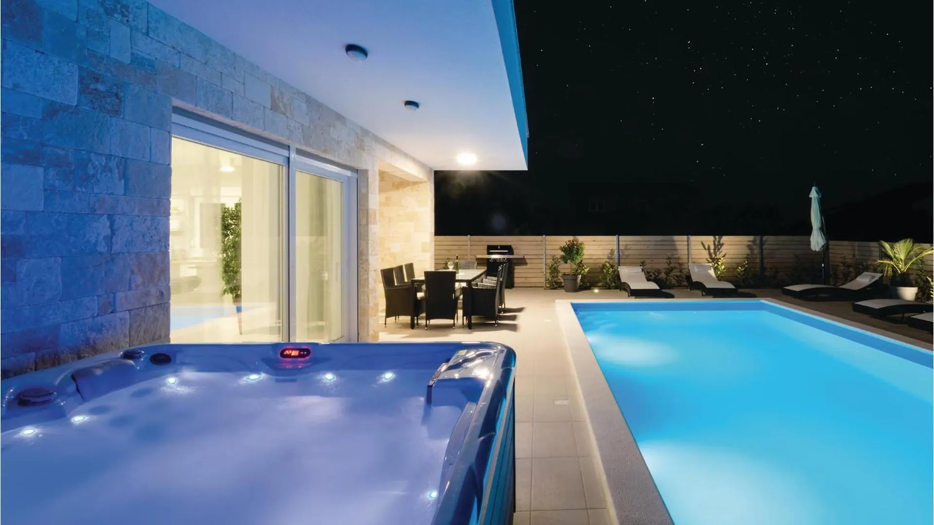 Stunning Home In Sukosan With Jacuzzi 0*,  Croatia